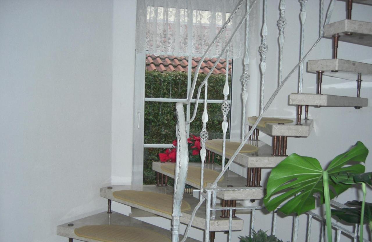 Appartement Am Goldberg Goldbach  Bagian luar foto